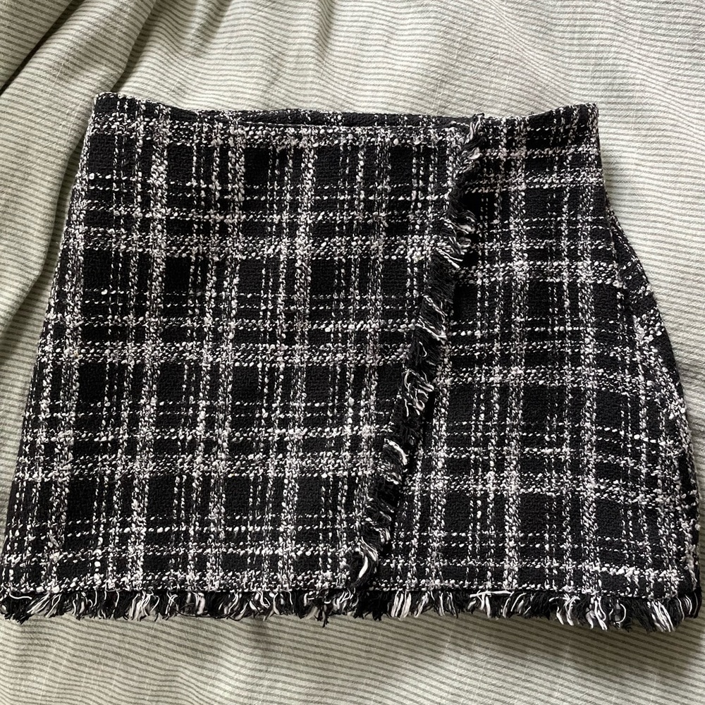 AQUA Black and White Skirt